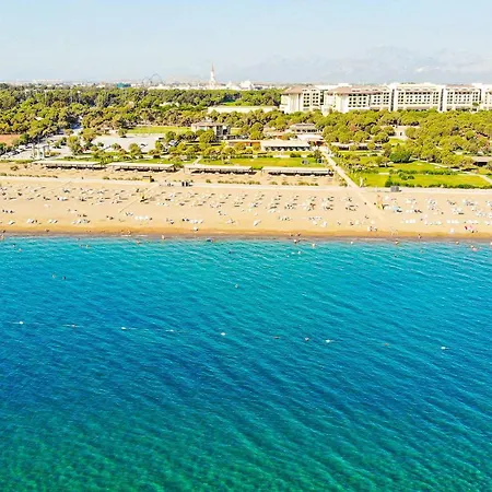 فيلة Paradise Town Abel