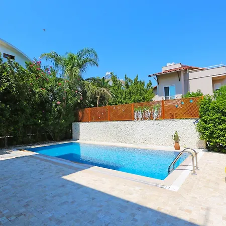 Paradise Town Abel * بيليك