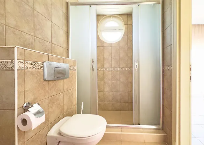 Paradise Town Abel *