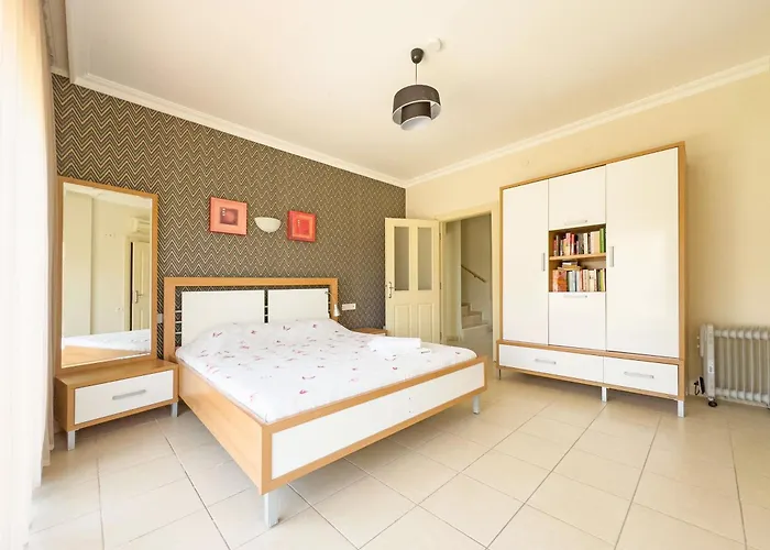 Paradise Town Abel Villa *